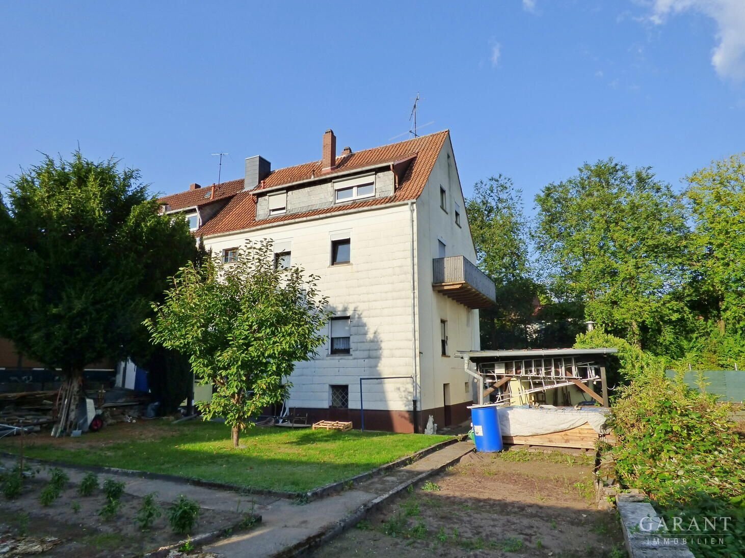 Mehrfamilienhaus zum Kauf 220.000 € 6 Zimmer 207 m²<br/>Wohnfläche 498 m²<br/>Grundstück Südlich der Gut-Heim-Str. Kaiserslautern 67657