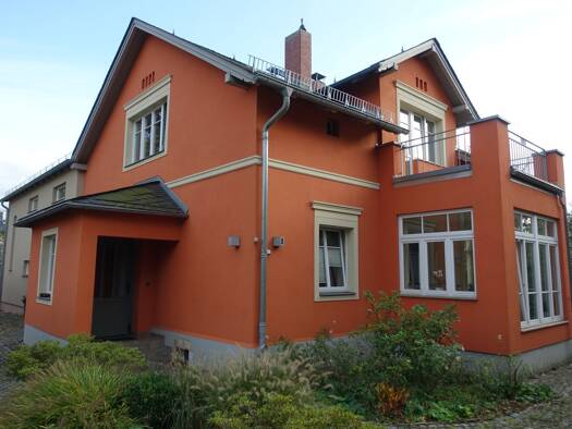 Einfamilienhaus zur Miete 2.746 € 7 Zimmer 205 m² 1.000 m² Grundstück frei ab 01.11.2025 Radebeul 01445