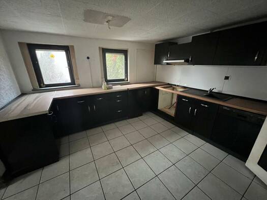 Einfamilienhaus zum Kauf 95.000 € 4 Zimmer 105 m² 434 m² Grundstück Hausen Burladingen 72393