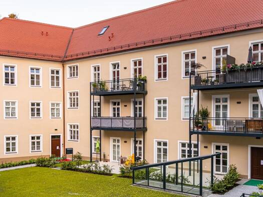 Wohnung zur Miete 1.660 € 3 Zimmer 110 m² Geschoss 1/3 frei ab sofort Peter u. Paul Landshut 84036