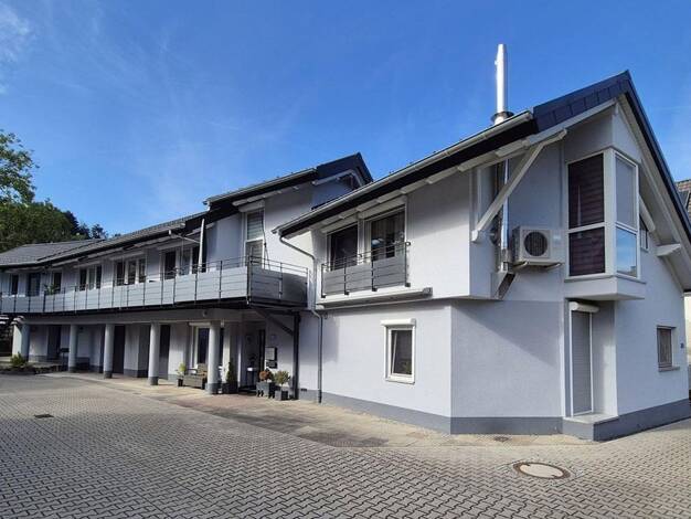 Mehrfamilienhaus zur Miete 2.450 € 7 Zimmer 225 m² 286 m² Grundstück frei ab 01.08.2026 Reichenbach Lautertal (Reichenbach) 64686