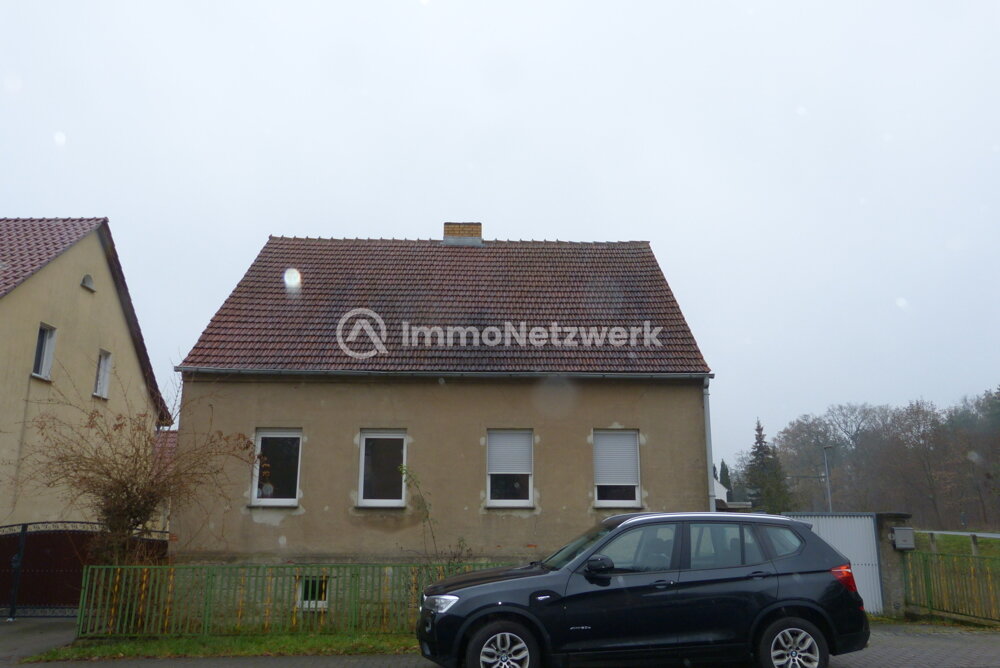 Einfamilienhaus zum Kauf 52.000 € 4 Zimmer 85 m²<br/>Wohnfläche 1.395 m²<br/>Grundstück Beutersitz Uebigau - Wahrenbrück 04924