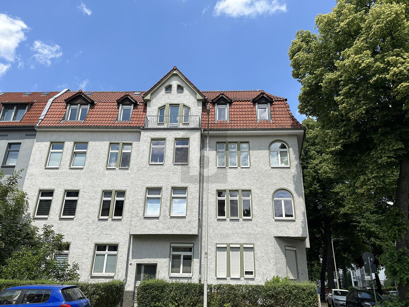 Wohnung zur Miete 700 € 4 Zimmer 126 m²<br/>Wohnfläche 3.<br/>Geschoss Mitte - Nord 125 Zwickau 08058