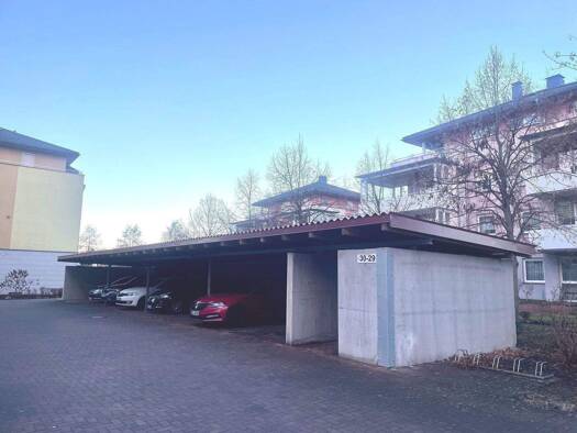 Garage/Stellplatz zur Miete 40 € Potsdamer Straße Ströbitz Cottbus 03046