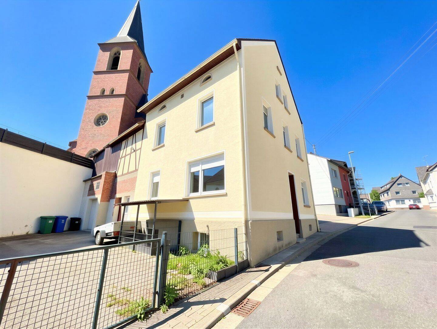 Einfamilienhaus zum Kauf - Ansicht 2