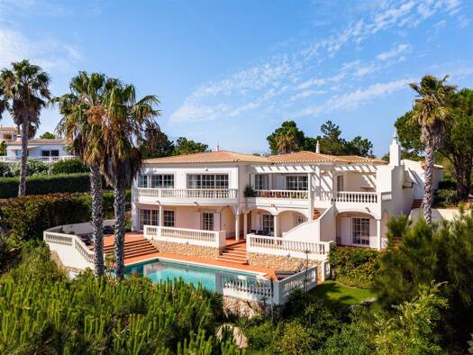 Haus zum Kauf 1.250.000 € 331 m² 1.600 m² Grundstück Vila do Bispo e Raposeira 8650