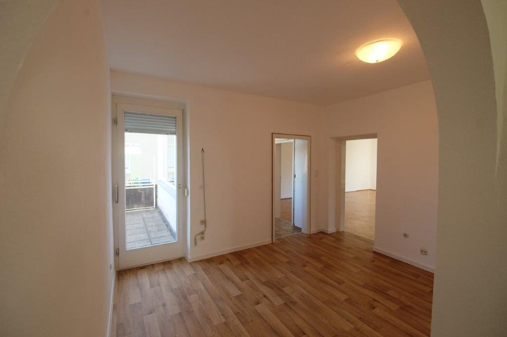 Terrassenwohnung zur Miete 900 € 3 Zimmer 104 m²<br/>Wohnfläche EG<br/>Geschoss ab sofort<br/>Verfügbarkeit Fichtenbühl Weiden in der Oberpfalz 92637