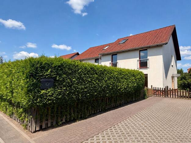 Doppelhaushälfte zum Kauf 249.000 € 4 Zimmer 102 m² 286 m² Grundstück Zöschen Leuna 06237