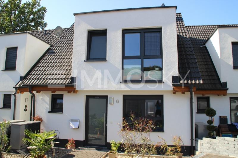 Einfamilienhaus zum Kauf 689.000 € 5 Zimmer 148 m²<br/>Wohnfläche 190 m²<br/>Grundstück Uttenreuth Uttenreuth 91080