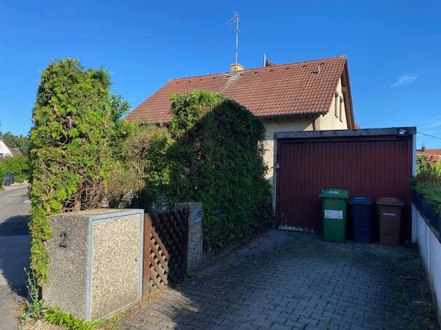 Einfamilienhaus zum Kauf 399.000 € 4 Zimmer 121 m²<br/>Wohnfläche 333 m²<br/>Grundstück ab sofort<br/>Verfügbarkeit An der Winterleite Wendelstein Wendelstein 90530