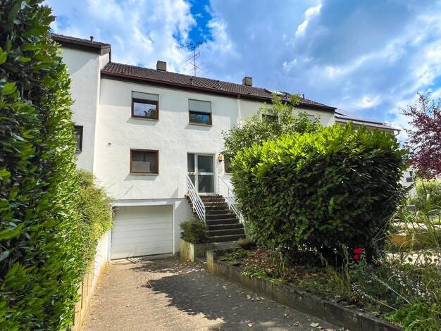 Reihenmittelhaus zum Kauf 325.000 € 5 Zimmer 107 m² 243 m² Grundstück Öhringen Öhringen 74613