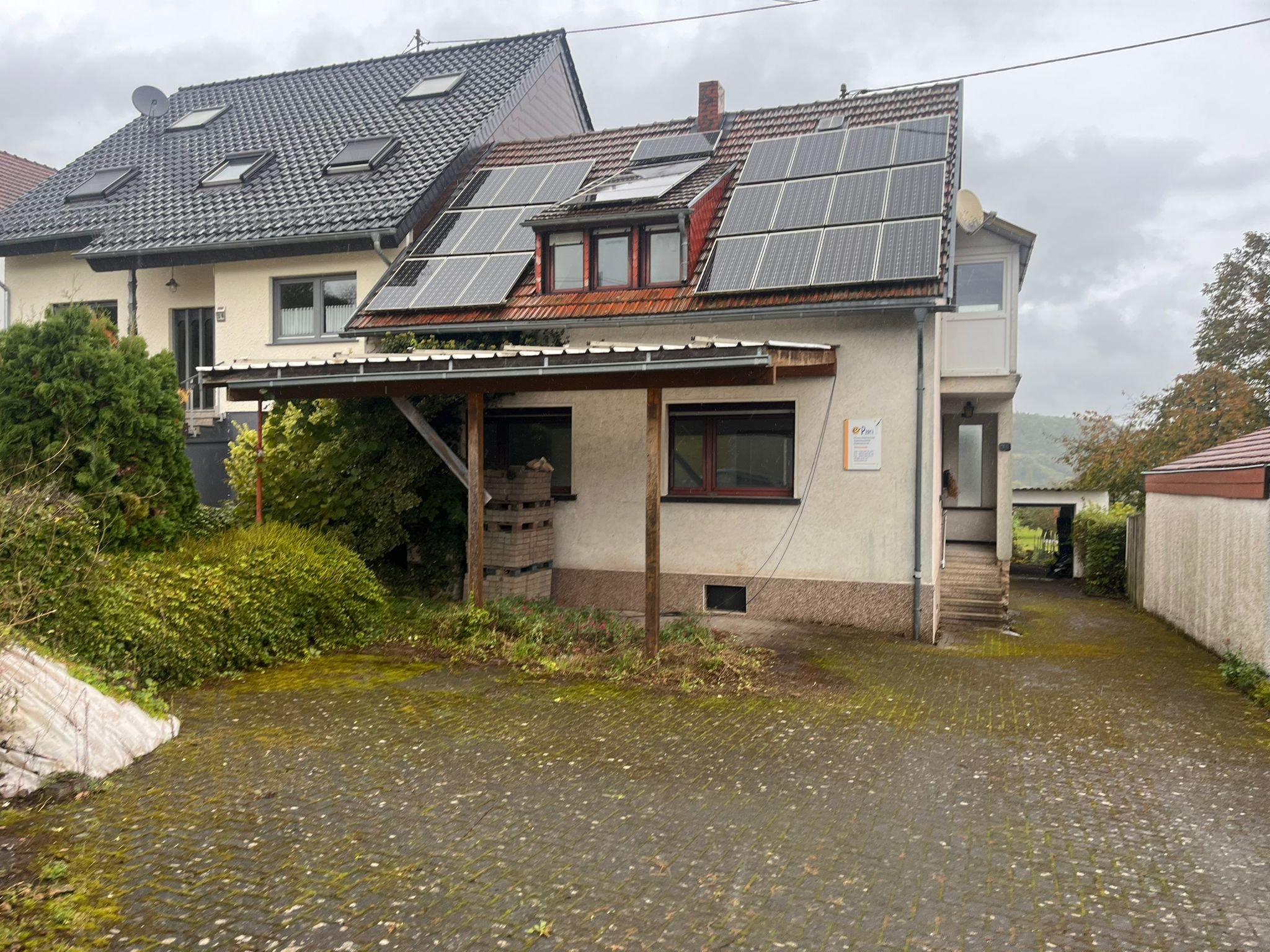 Mehrfamilienhaus zum Kauf 219.000 € 6 Zimmer 128 m²<br/>Wohnfläche 2.226 m²<br/>Grundstück ab sofort<br/>Verfügbarkeit Gerlfangen Rehlingen-Siersburg 66780