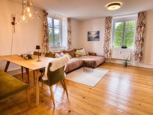 Wohnung zur Miete 1.178 € 2 Zimmer 78,5 m² 2. Geschoss frei ab sofort Schloßstraße 7 Steinen Steinen 79585