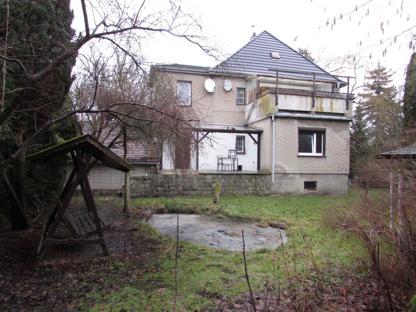 Immobilie in Schwarzheide - geräumiges Wohnhaus mit NG, 3 Gargen & Grundstück in guter Lage von Schwarzheide - Bild 0