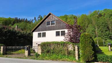 Einfamilienhaus zum Kauf 249.500 € 5 Zimmer 167,6 m² 1.037 m² Grundstück frei ab sofort Müglitztalstraße Schlottwitz Glashütte 01768
