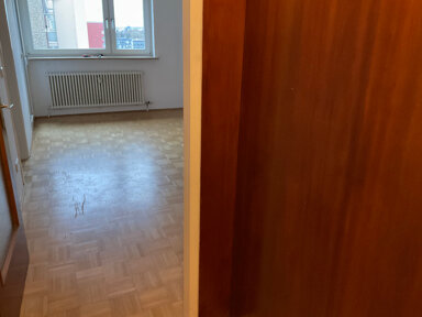 Wohnung zur Miete 448 € 1 Zimmer 35 m² 7. Geschoss frei ab 19.02.2025 Bessemerstr. 51 Schafhof Nürnberg 90411