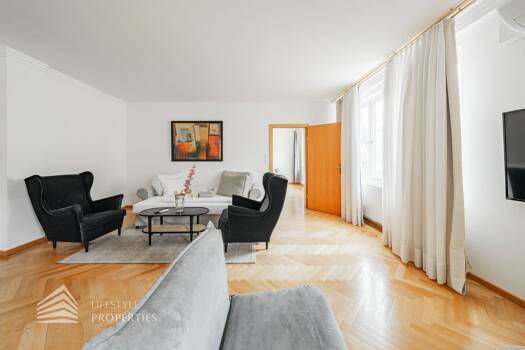 8-room house, 326 m², Währing, Währing