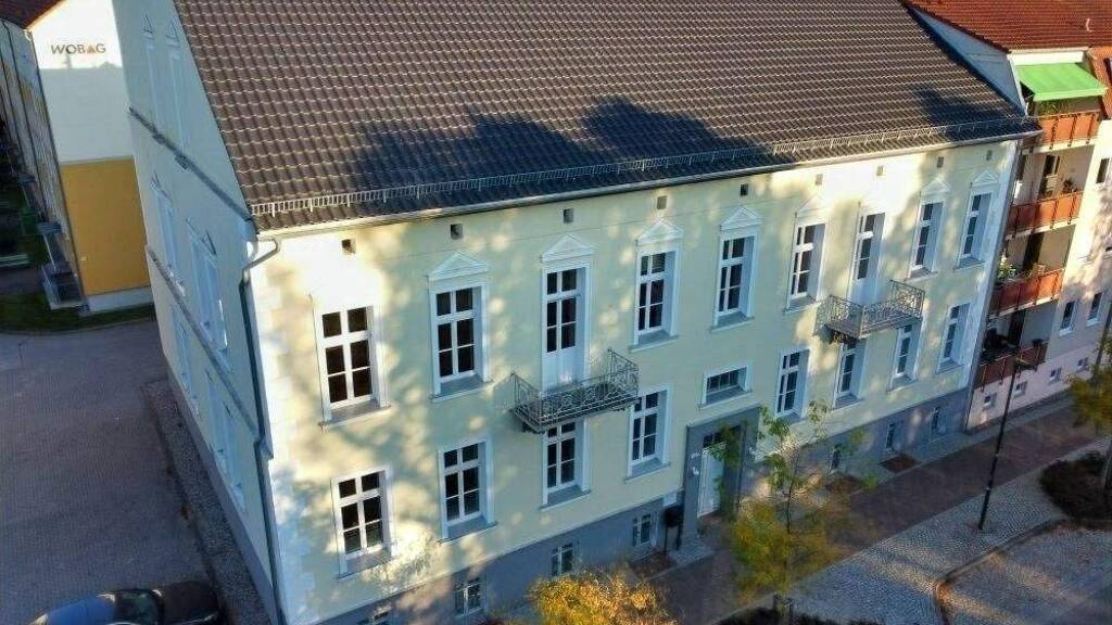 Mehrfamilienhaus zum Kauf 850.000 € 23 Zimmer 257 m² 629 m² Grundstück frei ab sofort Zentrum Schwedt 16303