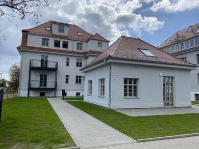 Maisonette zur Miete 805 € 2 Zimmer 70 m² Dachgeschoss, EG frei ab 01.09.2025 Scharfenberger Straße 45a Mickten Dresden 01139