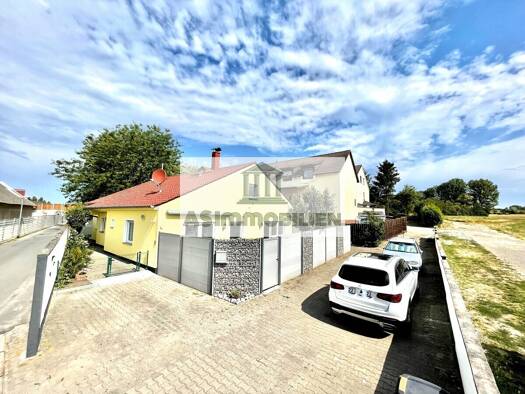 Einfamilienhaus zur Miete 2.400 € 7 Zimmer 238 m² 477 m² Grundstück frei ab 01.12.2025 Otto-Hahn-Straße 1 Delkenheim Wiesbaden / Delkenheim 65205