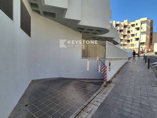 Garage zur Miete 140 € 20 m² Palma 07015