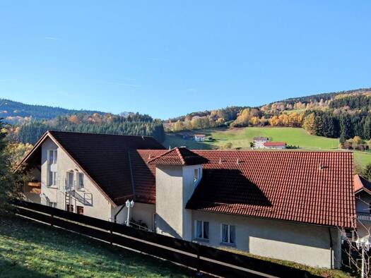 Wohnung zur Miete 675 € 3 Zimmer 90 m² frei ab 01.05.2026 Mais Neukirchen beim Heiligen Blut 93453