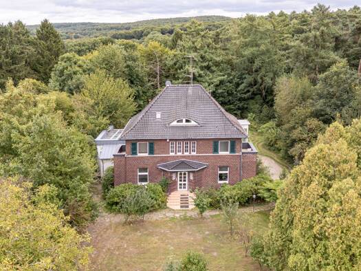 Villa zum Kauf 1.350.000 € 7 Zimmer 261 m² 3.670 m² Grundstück Löttringhausen Dortmund 44229