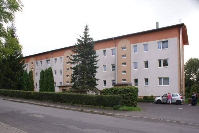 Wohnung zur Miete 315 € 2 Zimmer 48 m²<br/>Wohnfläche ab sofort<br/>Verfügbarkeit Geschwister-Scholl-Str. 2 - 8A Hildburghausen Hildburghausen 98646