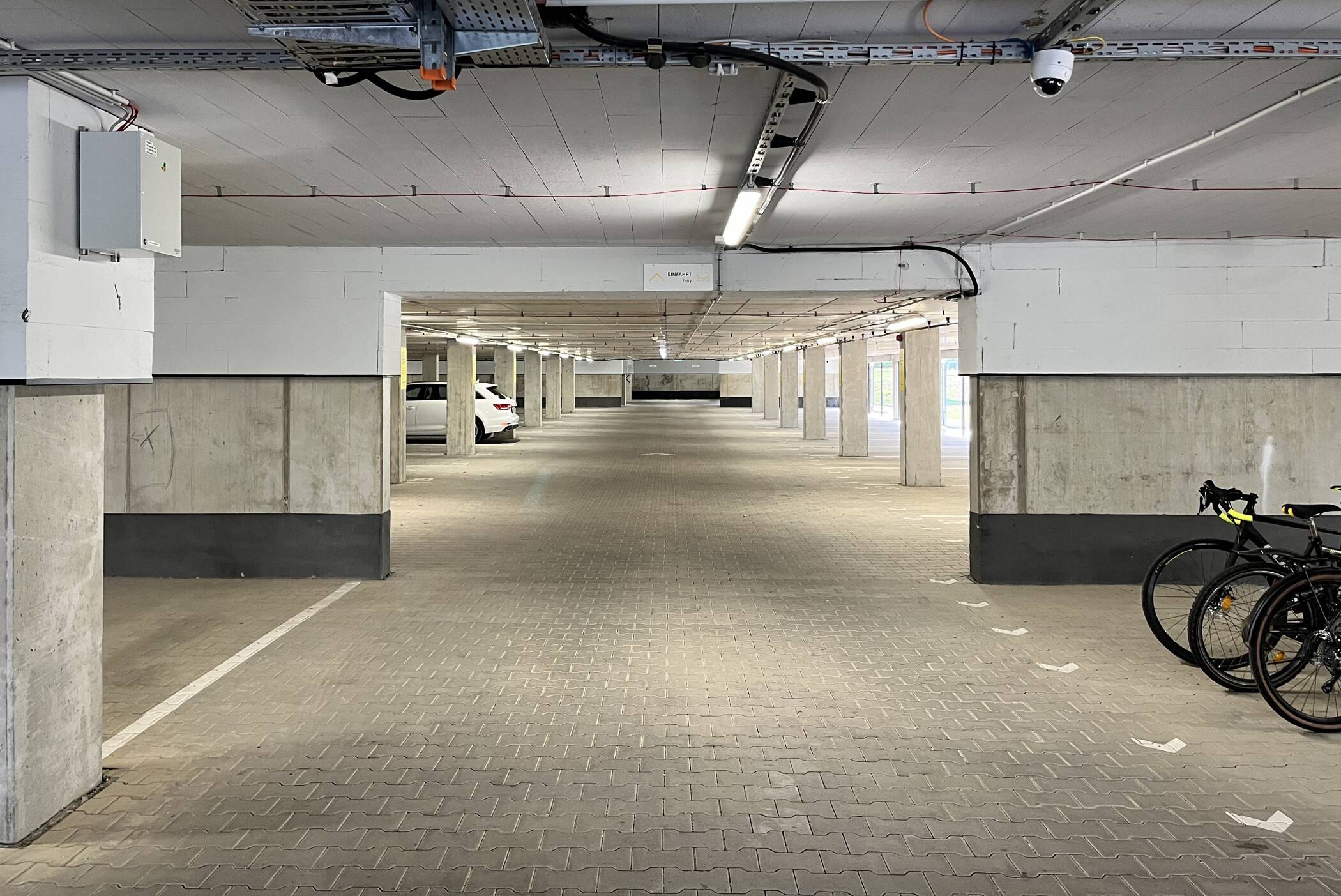 Tiefgaragenstellplatz zur Miete - Ansicht 2