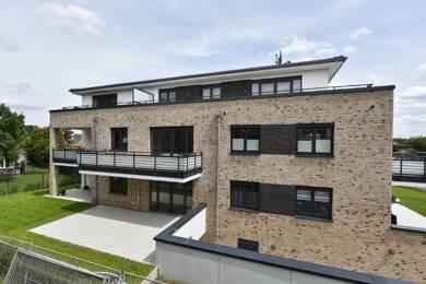 Wohnung zur Miete 1.060 € 2 Zimmer 81,3 m² Geschoss 2/2 frei ab 01.07.2025 Siek Siek 22962