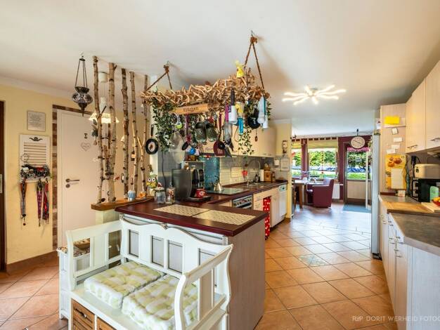 Einfamilienhaus zum Kauf 369.000 € 6 Zimmer 142,7 m² 1.253 m² Grundstück Litterscheid Ruppichteroth 53809