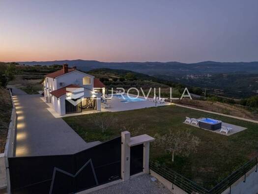 Villa zum Kauf - Erstbezug 1.440.000 € 3 Zimmer 280 m² Vrh Buzet 52420