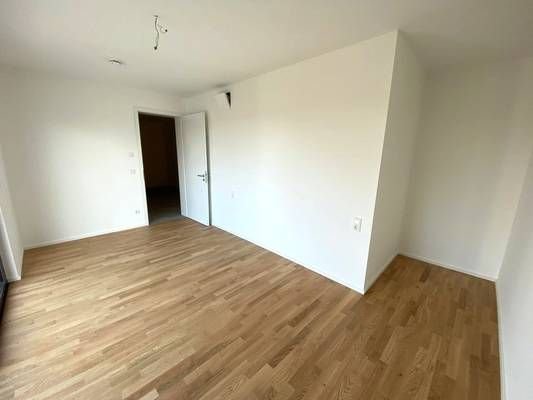 Wohnung zur Miete 700 € 4 Zimmer 152,5 m²<br/>Wohnfläche ab sofort<br/>Verfügbarkeit Klausenerstraße Wormser Platz Magdeburg 39112