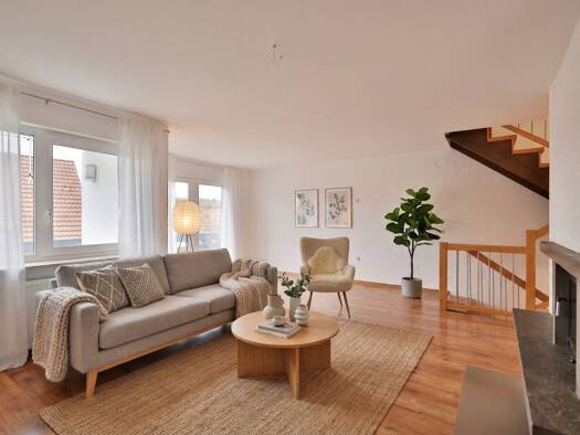 Doppelhaushälfte zum Kauf 570.000 € 6,5 Zimmer 160 m² 302 m² Grundstück Weissach 71287