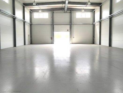 Lagerhalle zur Miete 450 € 900 m² Lagerfläche teilbar von 40 m² bis 900 m² Kleinreuth b Schweinau Nürnberg 90439