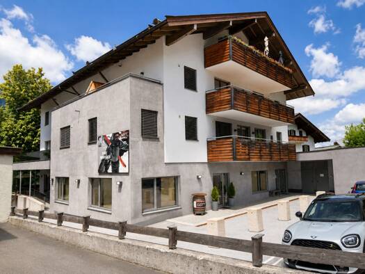 Laden zur Miete 23,08 € Ellmau 6352