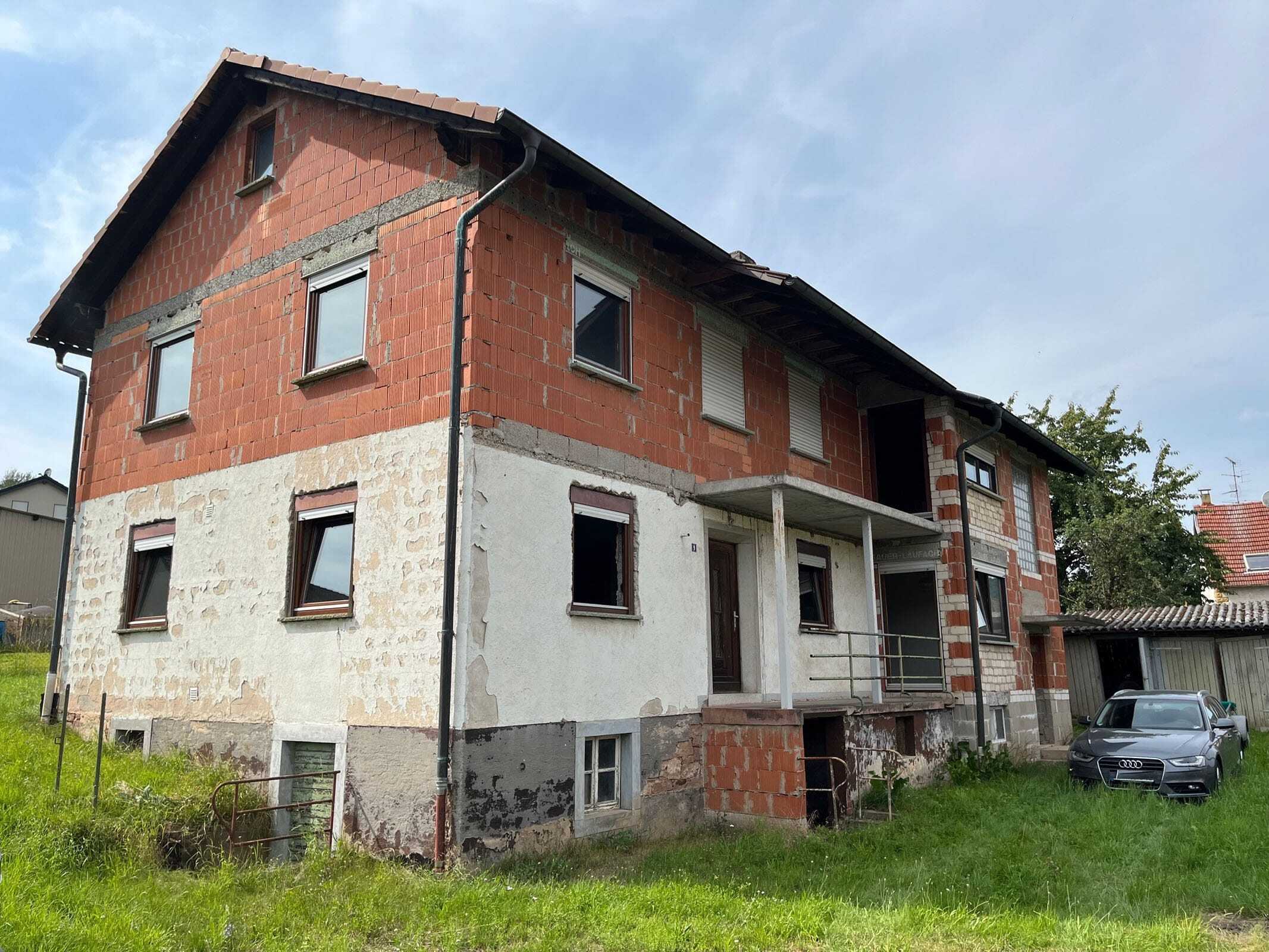 Mehrfamilienhaus zum Kauf 157.000 € 8 Zimmer 212 m²<br/>Wohnfläche 680 m²<br/>Grundstück Westerngrund 63825