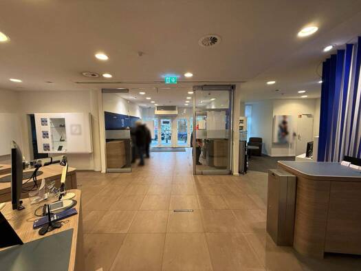 Verkaufsfläche zur Miete provisionsfrei 14 € 7 Zimmer 333 m² Verkaufsfläche Stockelsdorf 23617