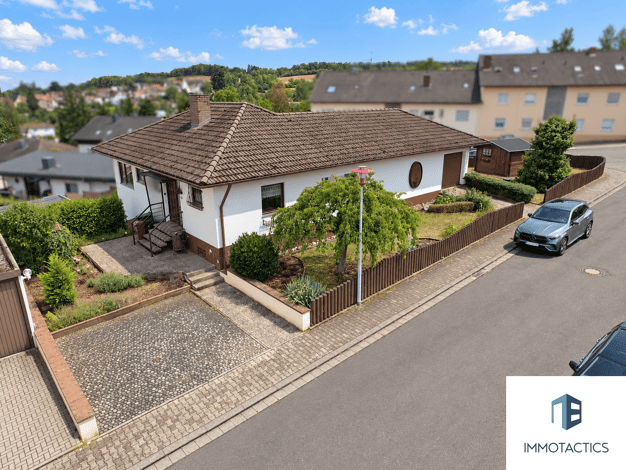 Einfamilienhaus zum Kauf 349.000 € 5 Zimmer 147 m² 793 m² Grundstück Kirchheimbolanden Kirchheimbolanden 67292