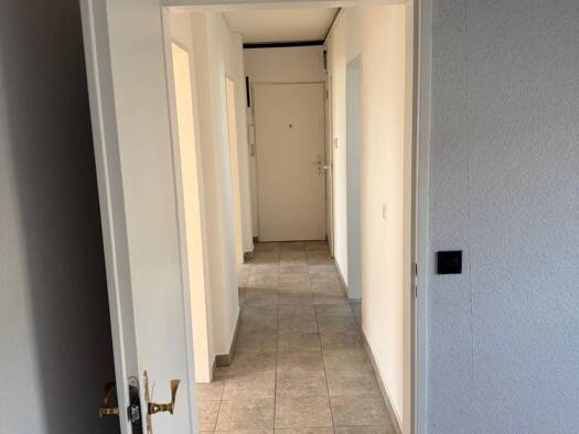 Wohnung zur Miete 900 € 1 Zimmer 70 m² Geschoss 2/3 frei ab sofort Rheinau Mannheim 68219