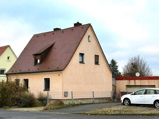 Einfamilienhaus zum Kauf 309.000 € 4 Zimmer 95 m² 710 m² Grundstück frei ab sofort Südtiroler Straße 25 Kitzingen 97318