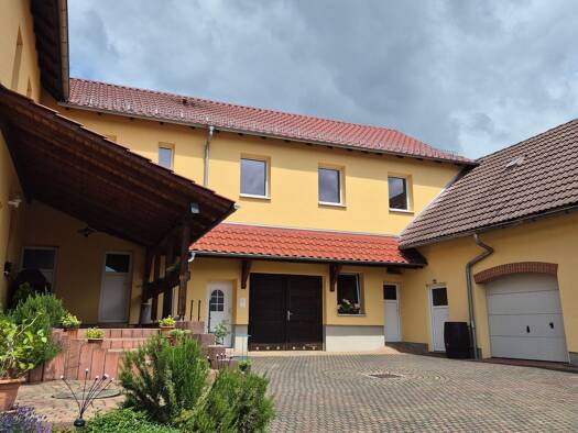 Terrassenwohnung zur Miete 555 € 3 Zimmer 92,8 m² Geschoss 1/1 frei ab sofort Reichenbach 07629