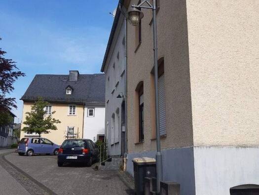 Mehrfamilienhaus zum Kauf 159.000 € 7 Zimmer 112 m² 135 m² Grundstück Betzdorf 57518
