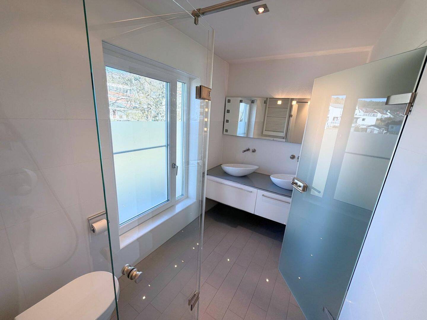 Immobilie in Reichenschwand - RENOVIERTES REIHENMITTELHAUS MIT GARAGE - Bild 3