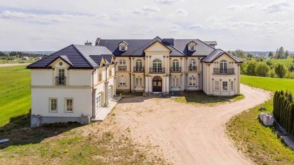 Einfamilienhaus zum Kauf 2.290.000 € 20 Zimmer 2.100 m² 13.000 m² Grundstück Dobrzyniewo Duże 16-002