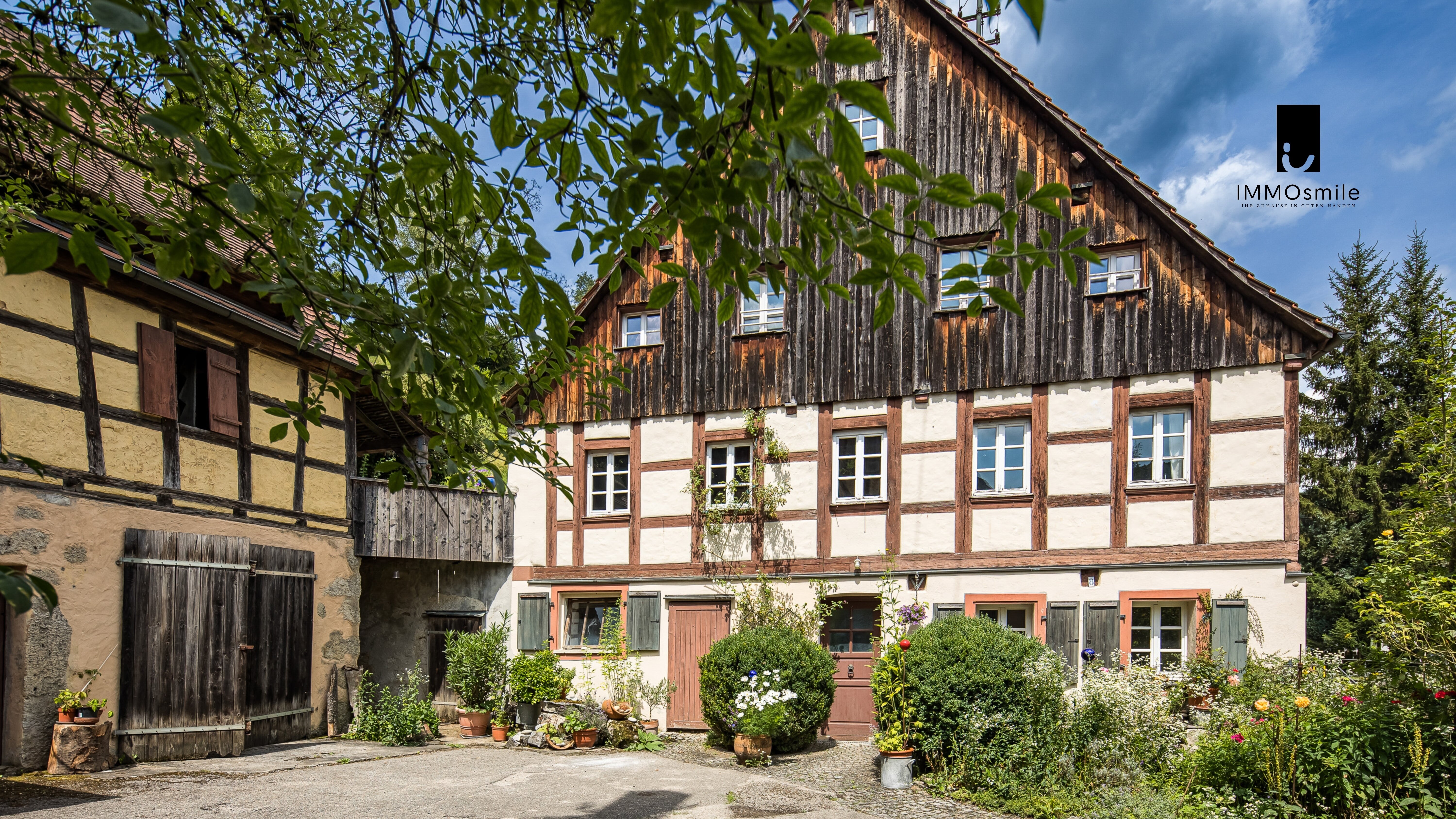 Haus zum Kauf 785.000 € 9 Zimmer 280 m²<br/>Wohnfläche 12.080 m²<br/>Grundstück Großenohe Hiltpoltstein 91355