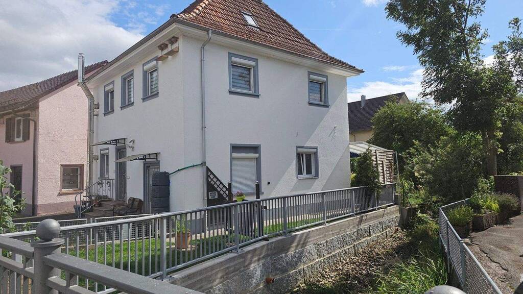 Einfamilienhaus zum Kauf 298.000 € 5,5 Zimmer 118,6 m² 189 m² Grundstück Neudingen Donaueschingen / Neudingen 78166