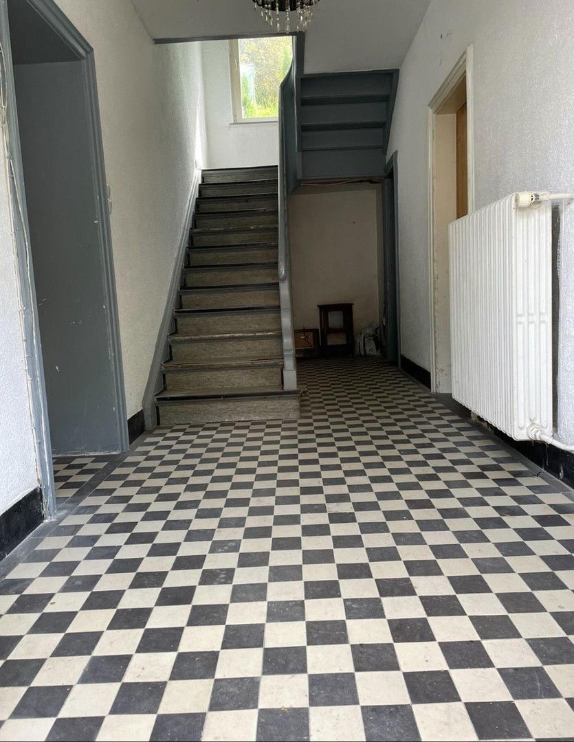 Mehrfamilienhaus zum Kauf provisionsfrei 259.000 € 8 Zimmer 210 m²<br/>Wohnfläche 210 m²<br/>Grundstück Bad Münstereifel Bad Münstereifel 53802