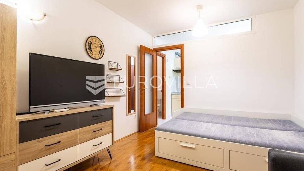 Studio zur Miete 550 € 1 Zimmer 26 m² 2. Geschoss Dragovode Mejasi - Sirobuja