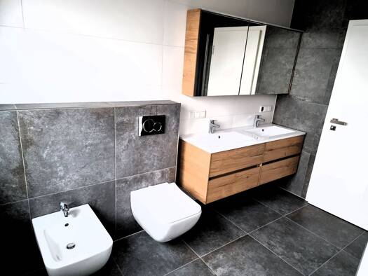 Terrassenwohnung zur Miete 1.450 € 4 Zimmer 120 m² Geschoss 1/3 frei ab 01.06.2026 Himmelsborn Ehlen Habichtswald 34317